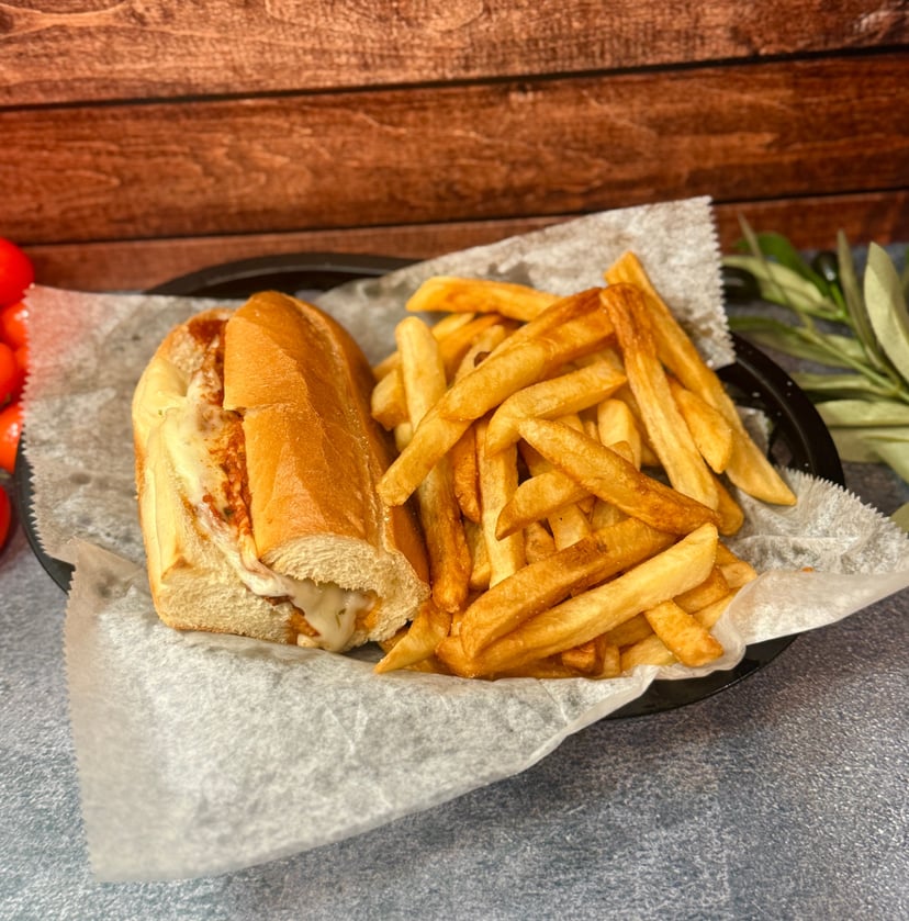 1/2 Chicken Parm Sub w/ Fries